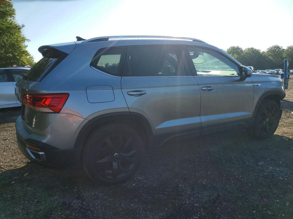 2023 VOLKSWAGEN TAOS SE 3