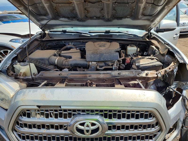 2017 TOYOTA TACOMA SR V6 11