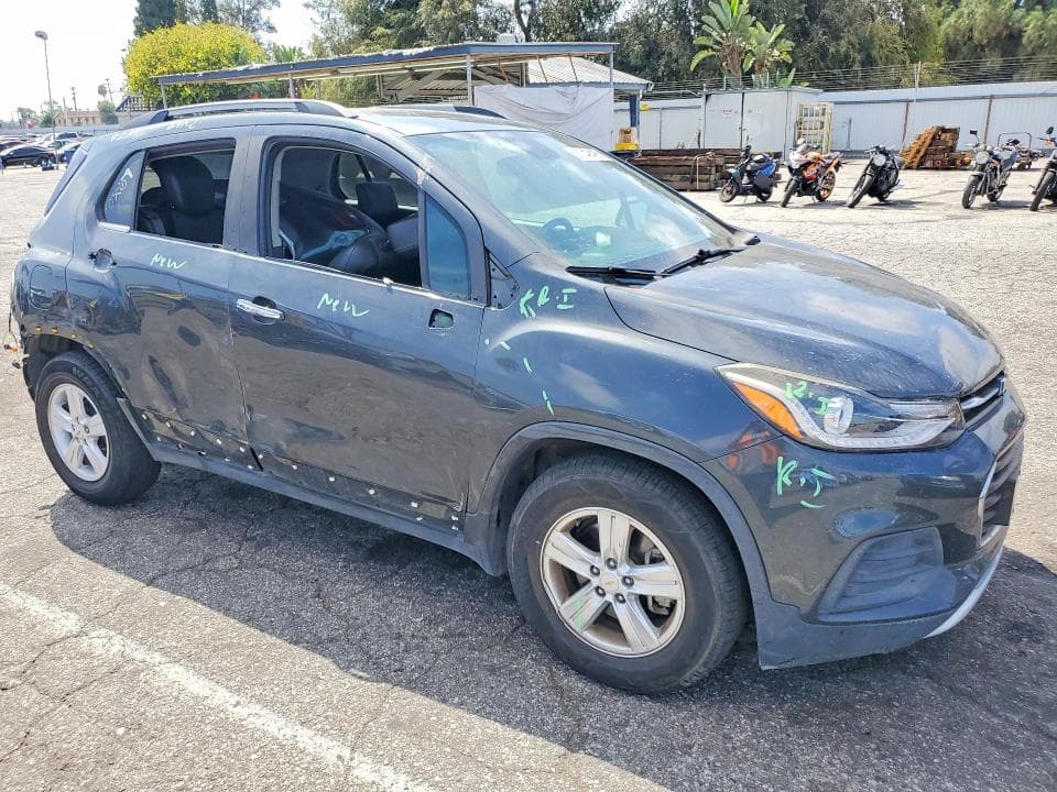 2017 CHEVROLET TRAX 1LT 4