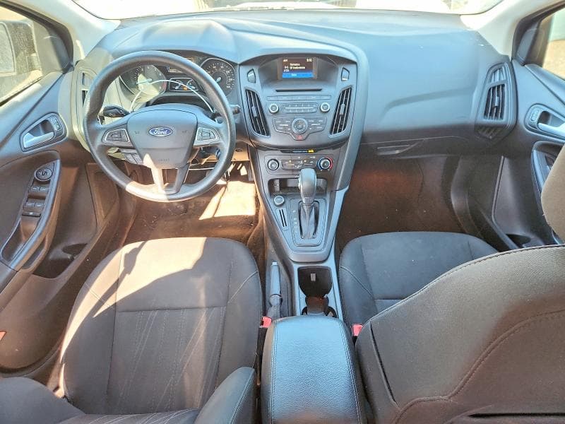 2017 FORD FOCUS SE 8