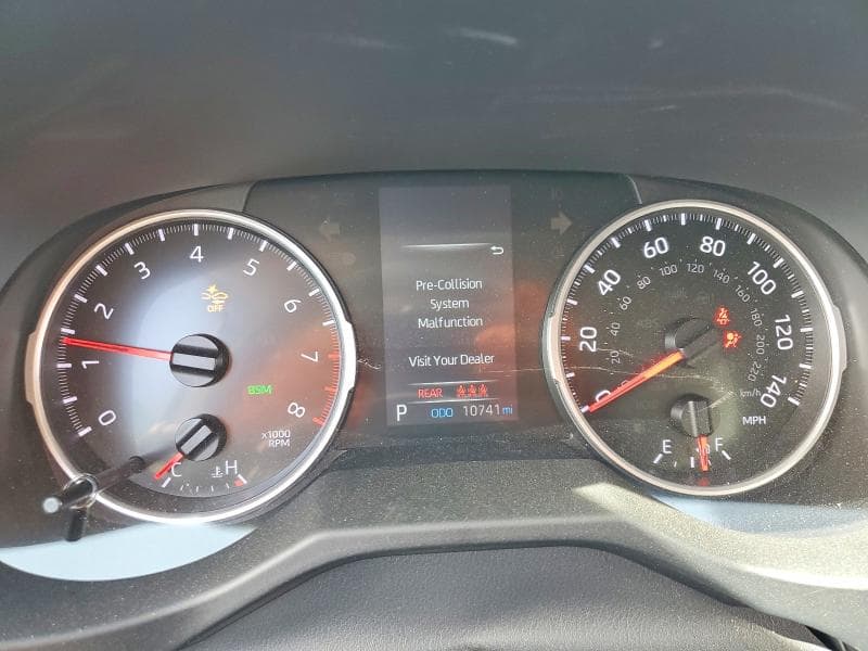 2022 TOYOTA RAV4 XLE 9