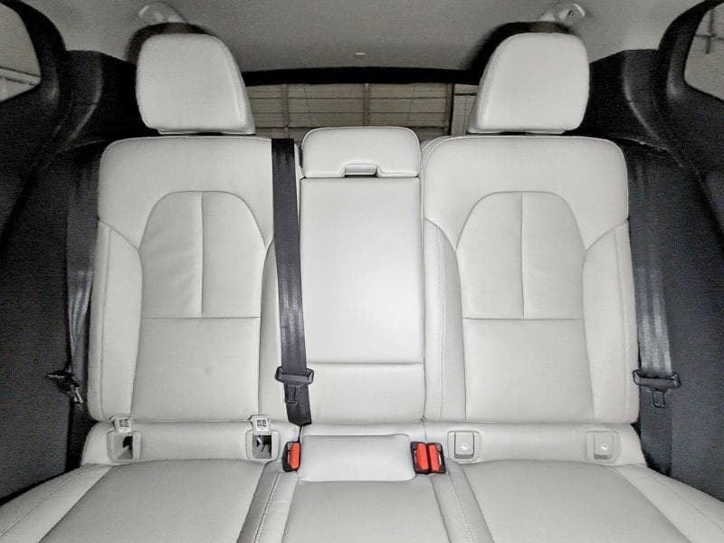 2023 VOLVO XC40 PLUS 10