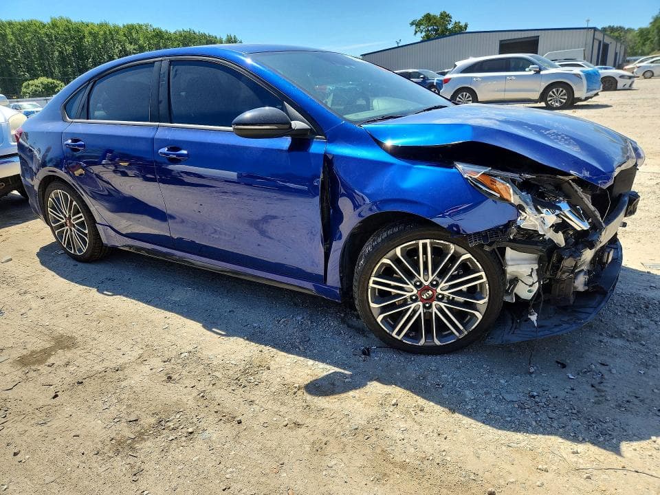2021 KIA FORTE GT 4