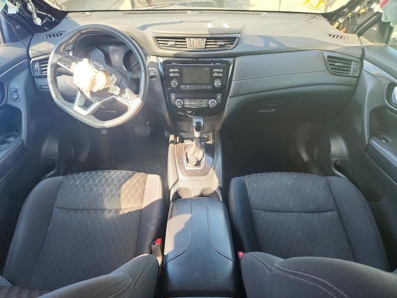 2017 NISSAN ROGUE SV 8