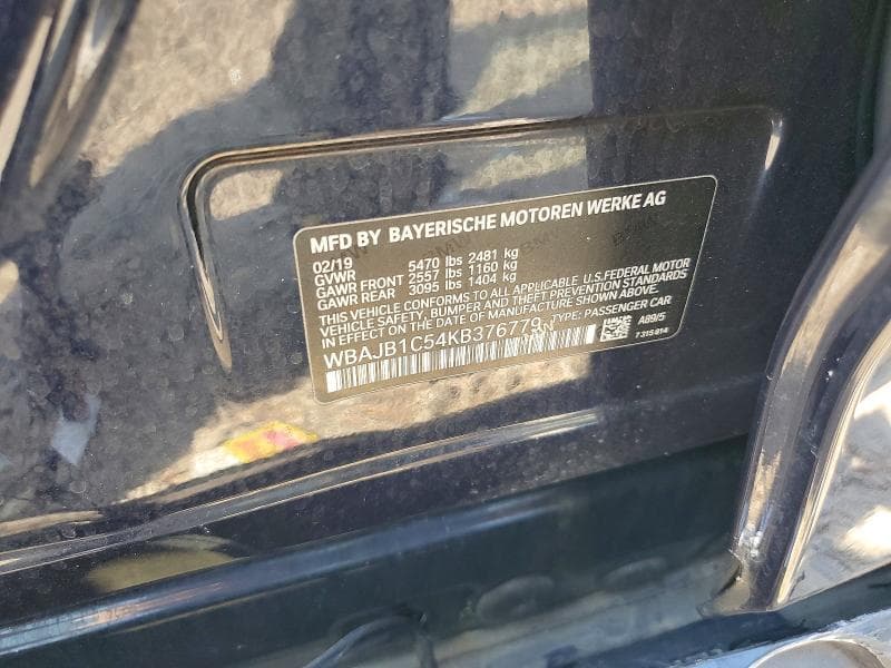 2019 BMW 530XE 24