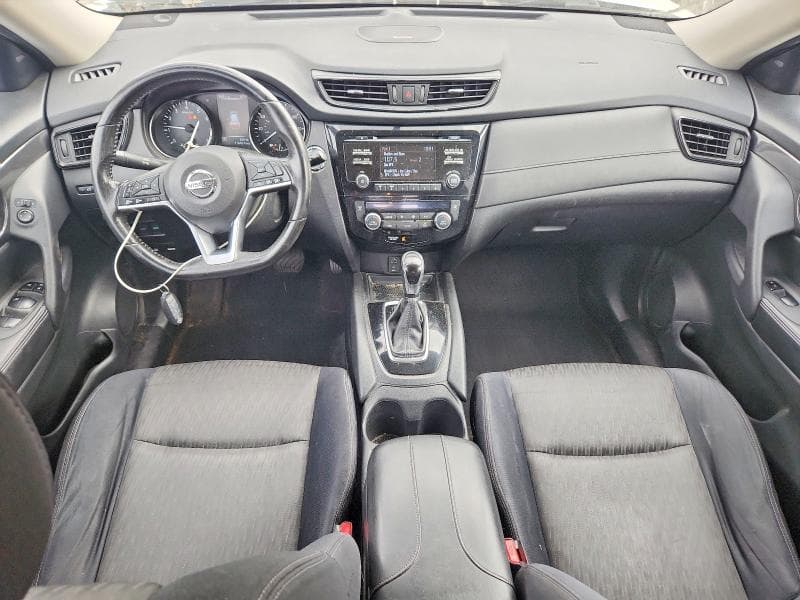 2017 NISSAN ROGUE SV 8