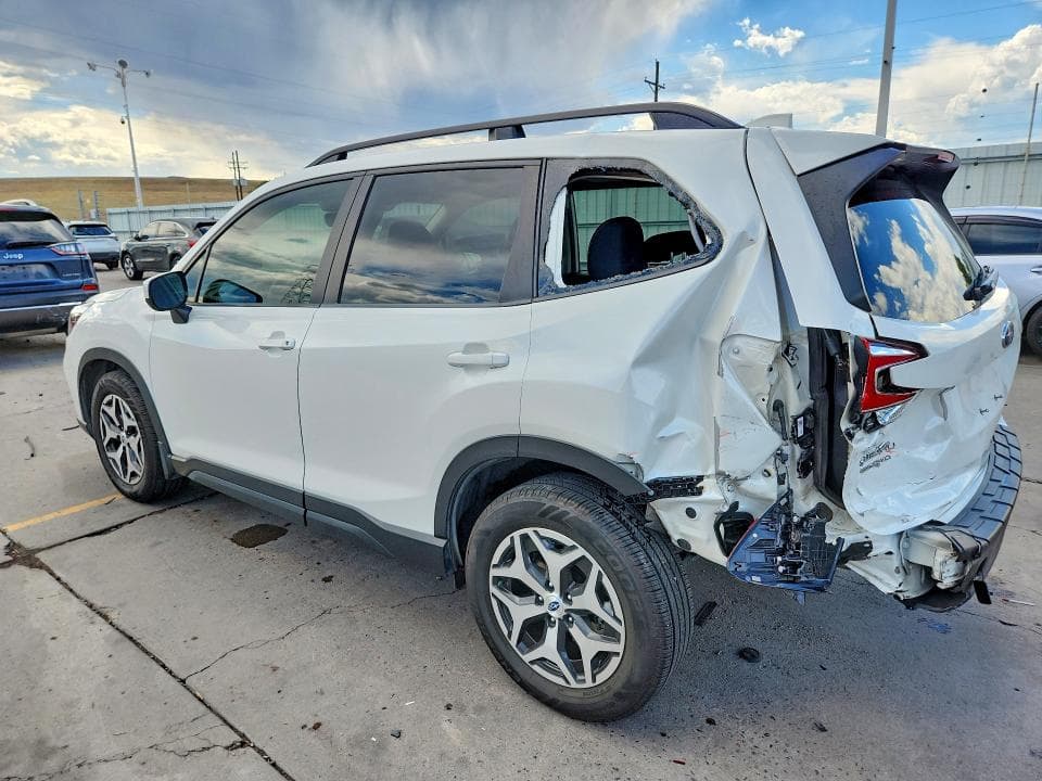2019 SUBARU FORESTER PREMIUM 2