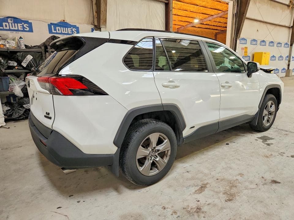 2024 TOYOTA RAV4 LE 3
