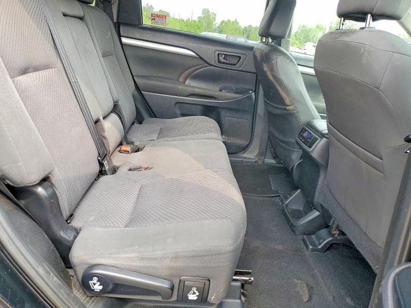 2019 TOYOTA HIGHLANDER LE 11