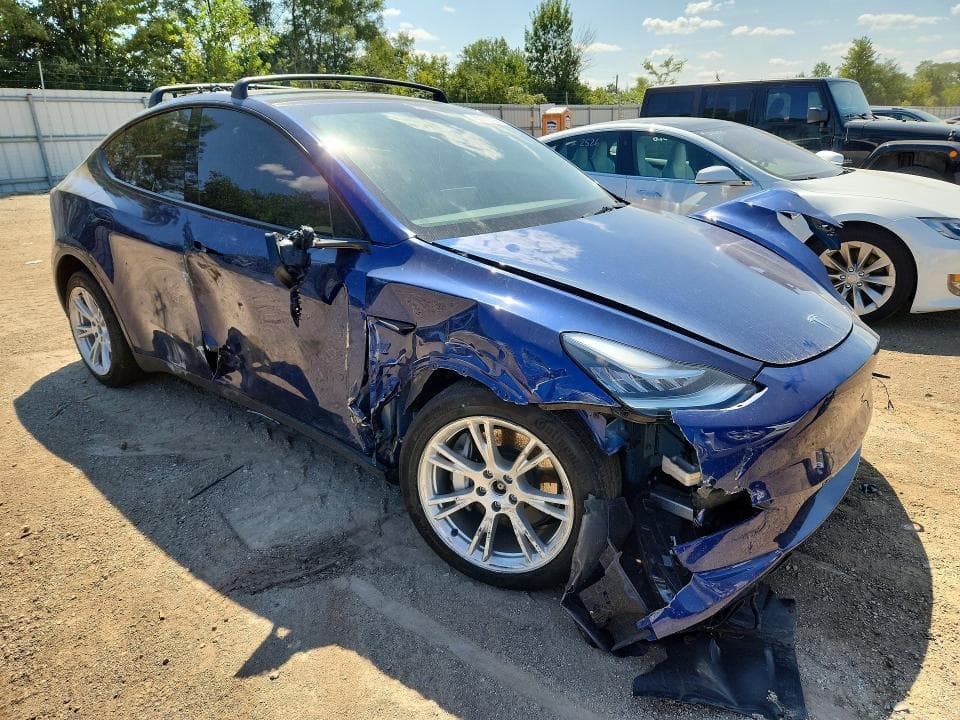 2021 TESLA MODEL Y 4
