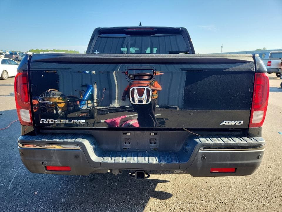 2020 HONDA RIDGELINE BLACK EDITION 6