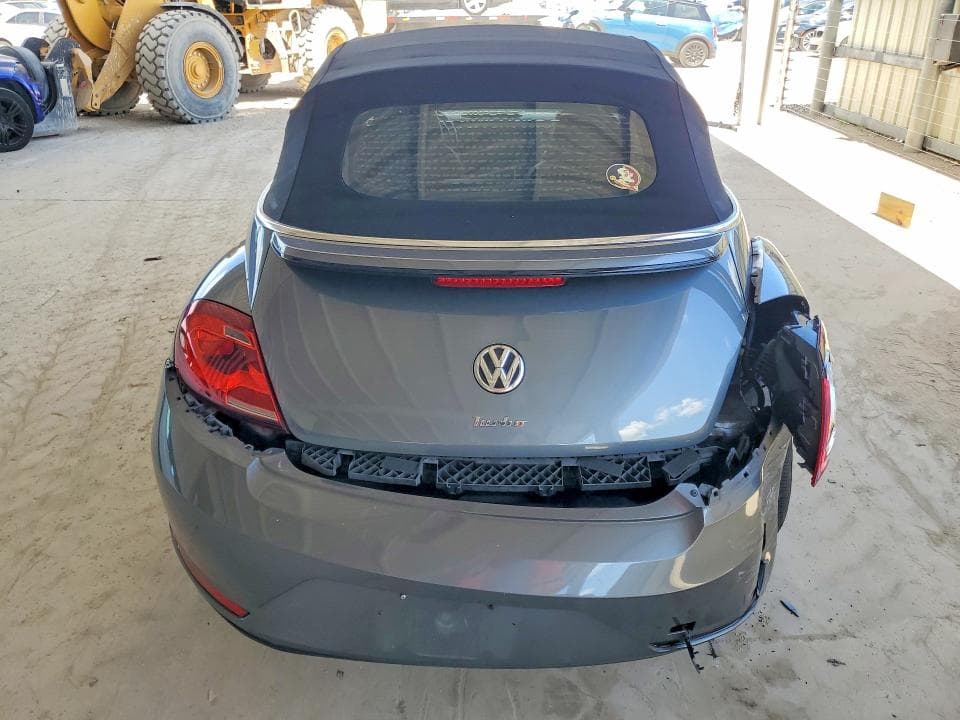 2018 VOLKSWAGEN BEETLE S 6