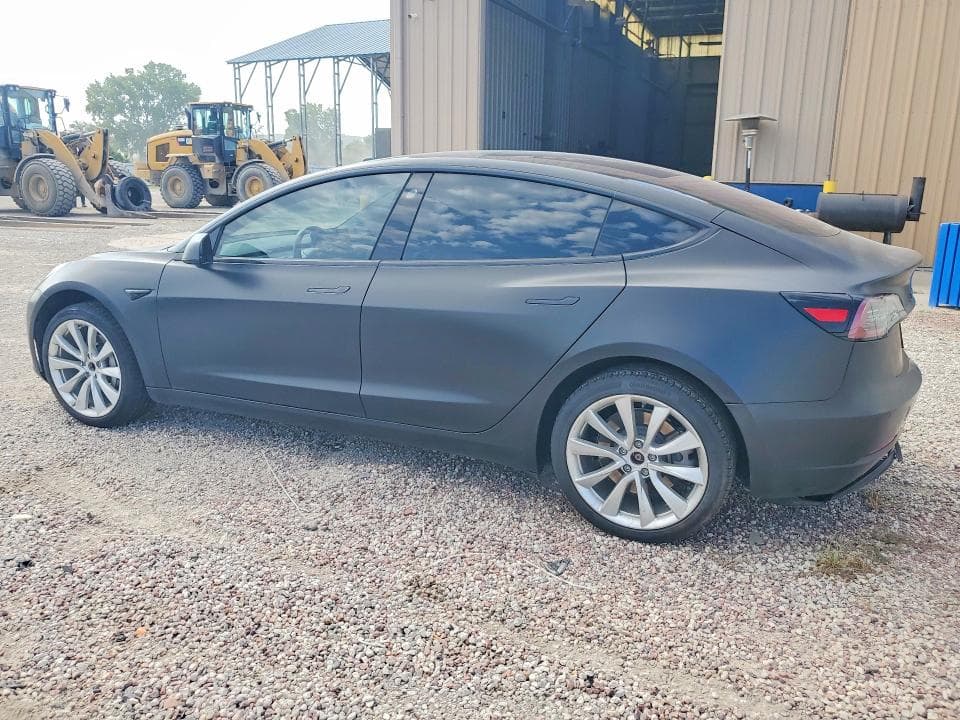 2018 TESLA MODEL 3 2