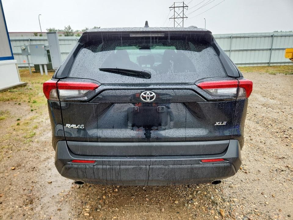 2024 TOYOTA RAV4 XLE 6