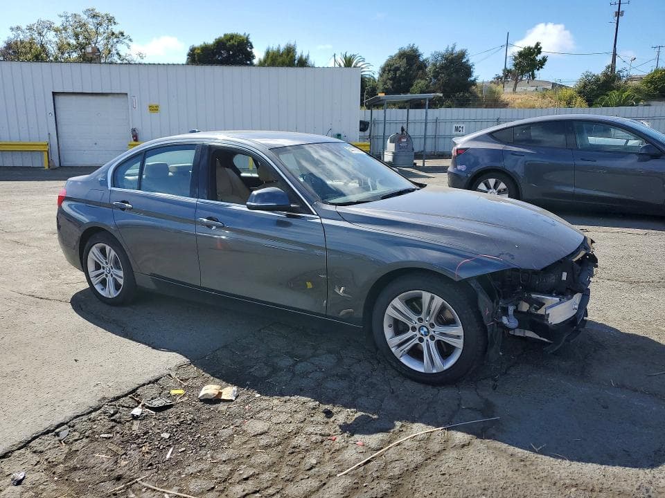 2017 BMW 330E 4