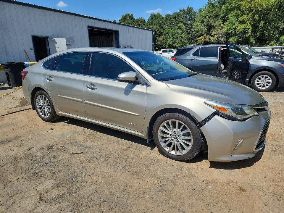 2017 TOYOTA AVALON LIMITED 4