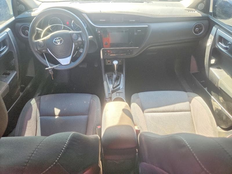 2017 TOYOTA COROLLA LE 8