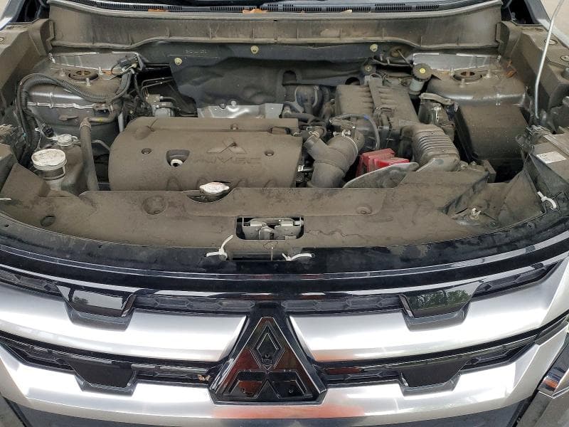 2020 MITSUBISHI OUTLANDER SPORT ES 11