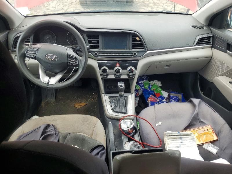2019 HYUNDAI ELANTRA SEL 8
