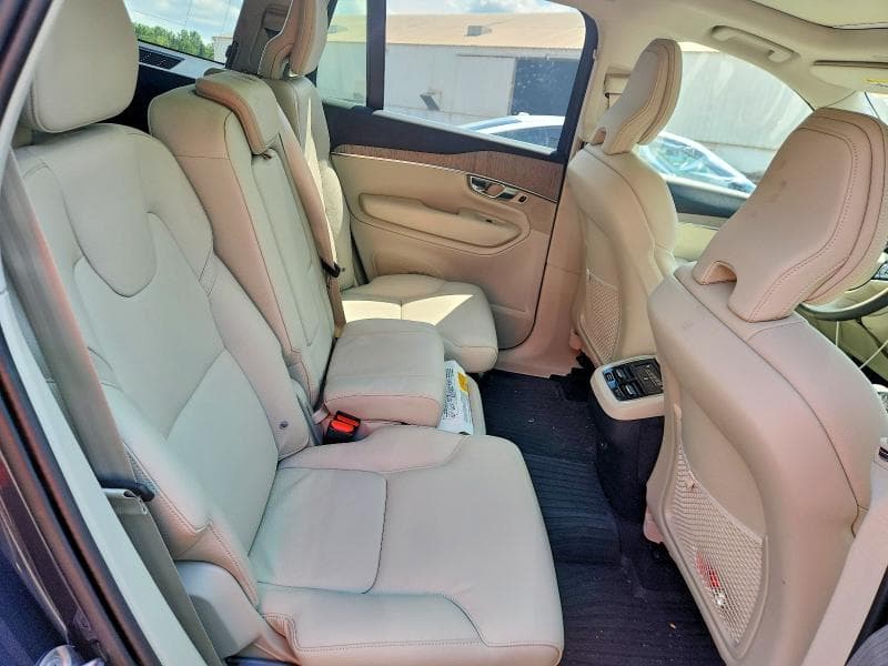 2024 VOLVO XC90 PLUS 11