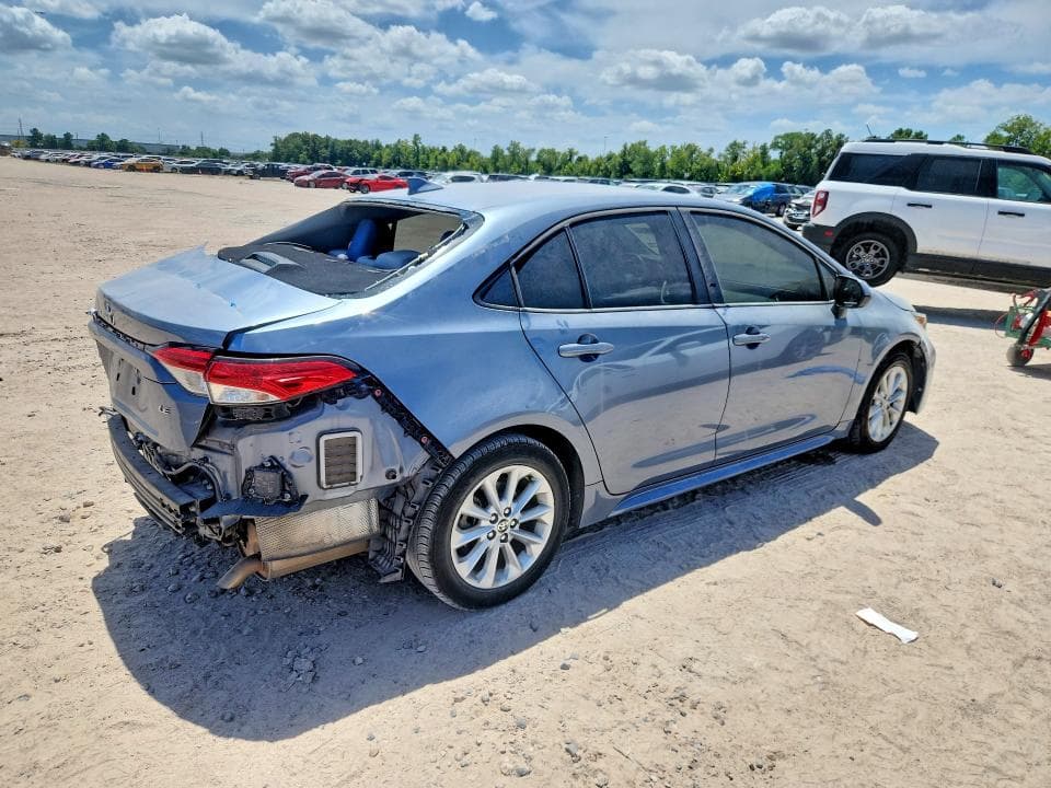 2020 TOYOTA COROLLA LE 3