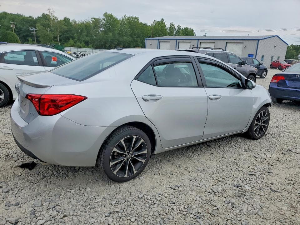 2019 TOYOTA COROLLA XSE 3