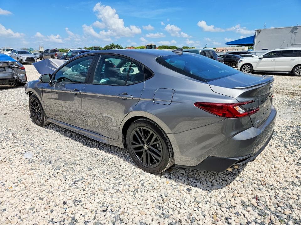 2025 TOYOTA CAMRY SE 2