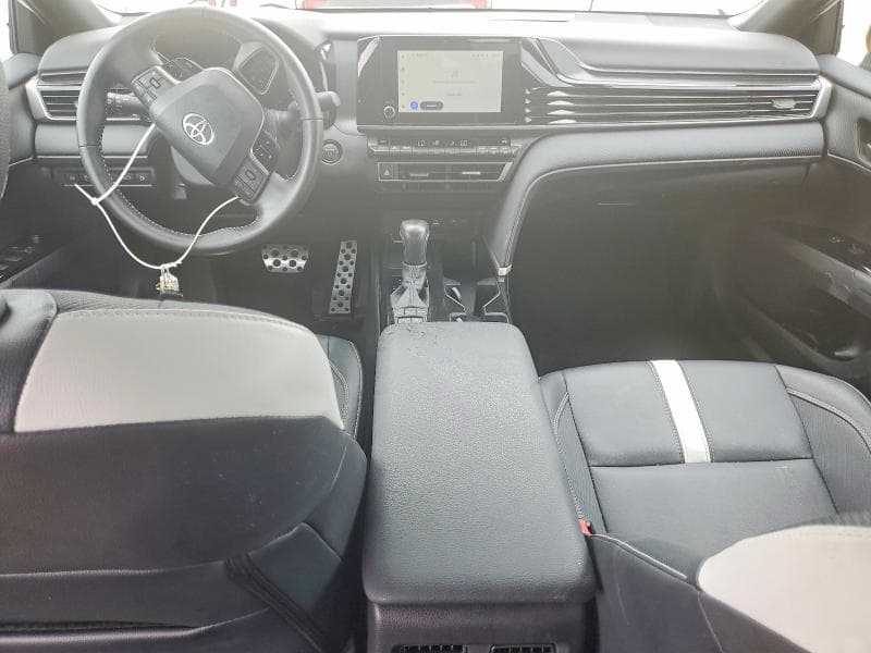 2026 TOYOTA CAMRY SE 8