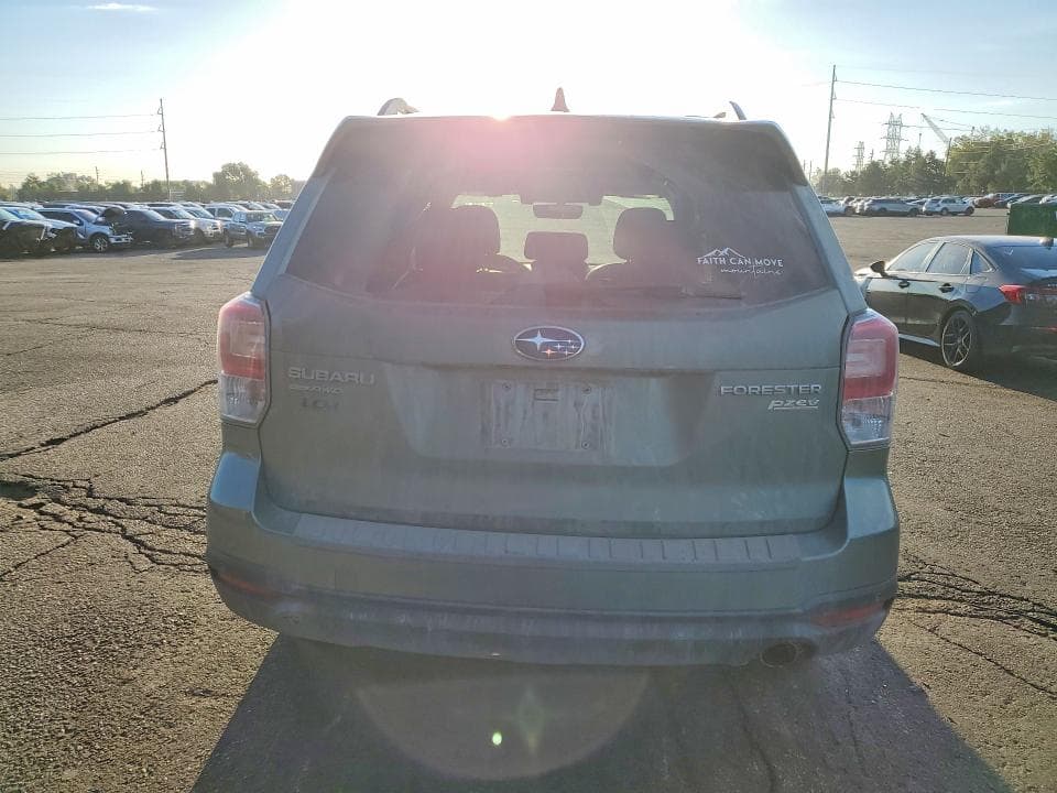 2017 SUBARU FORESTER 6