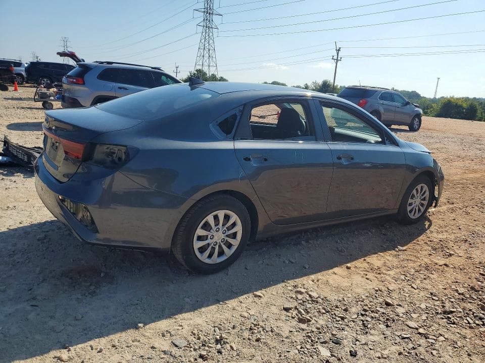 2021 KIA FORTE FE 3