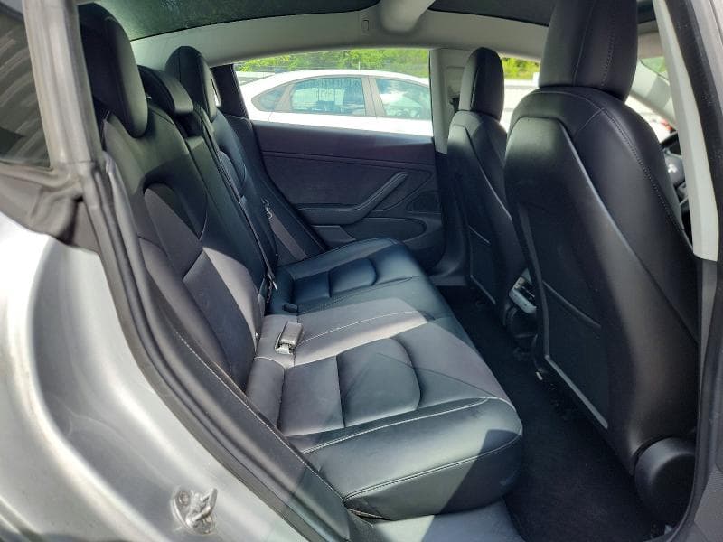 2018 TESLA MODEL 3 10