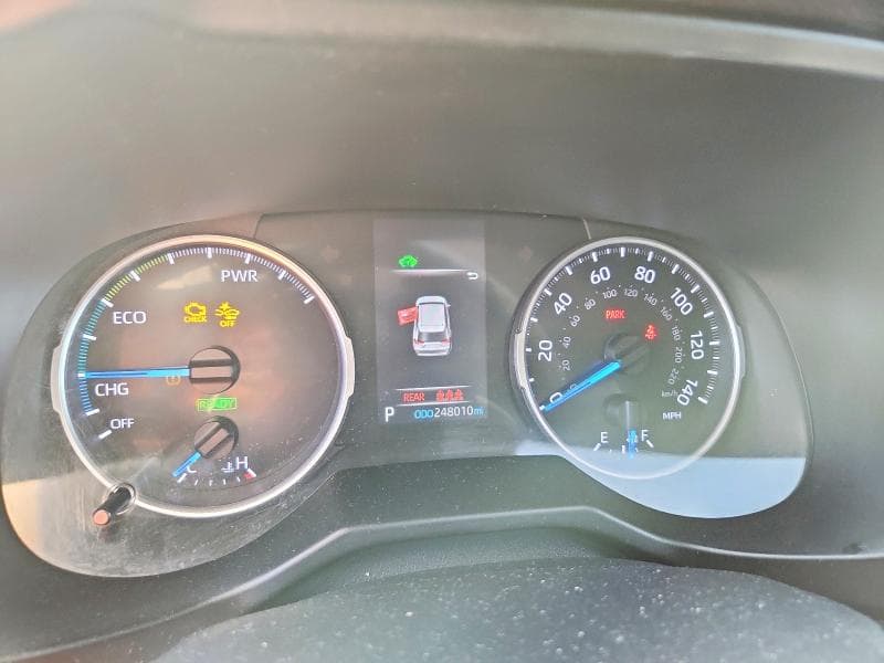 2019 TOYOTA RAV4 LE 9