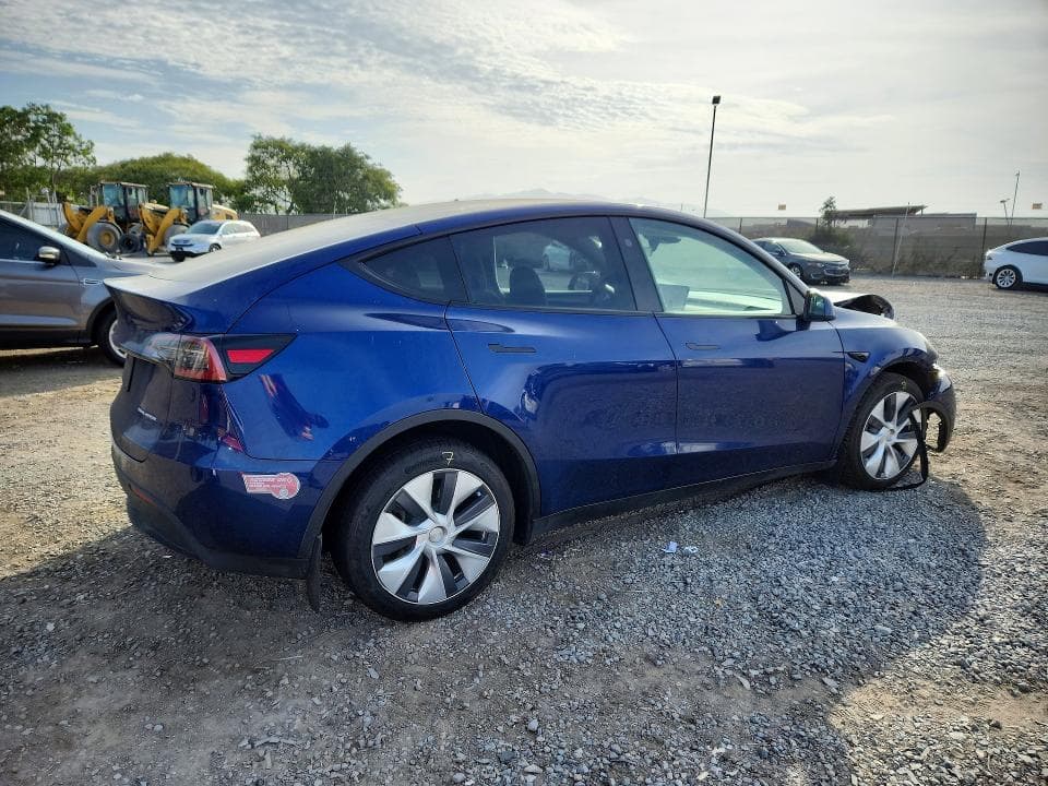 2023 TESLA MODEL Y 3