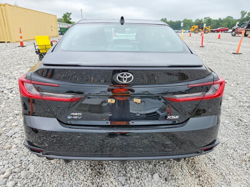 2025 TOYOTA CAMRY XSE 6