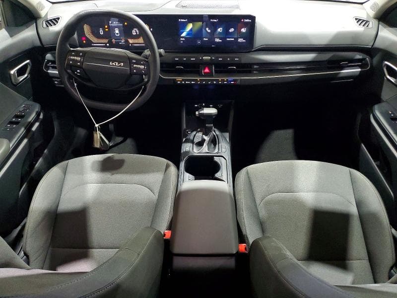 2025 KIA K4 LXS 8