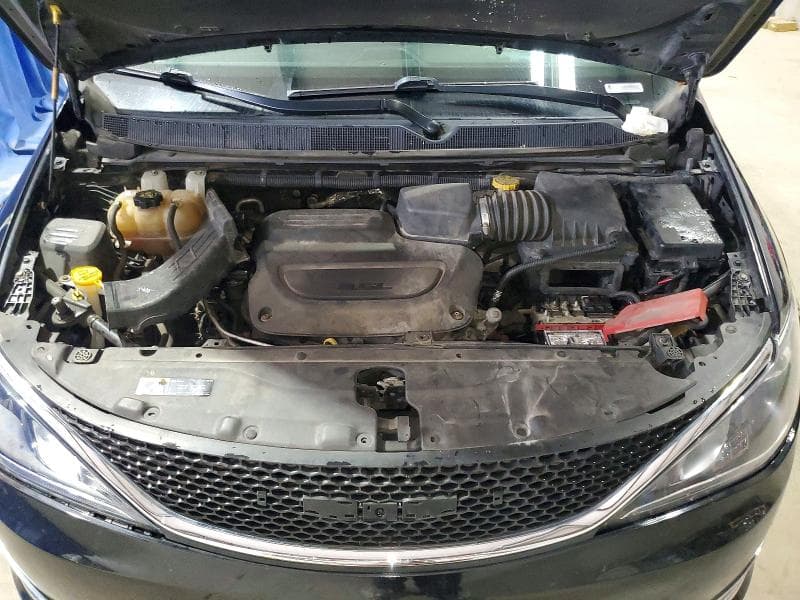 2020 CHRYSLER PACIFICA TOURING L 12
