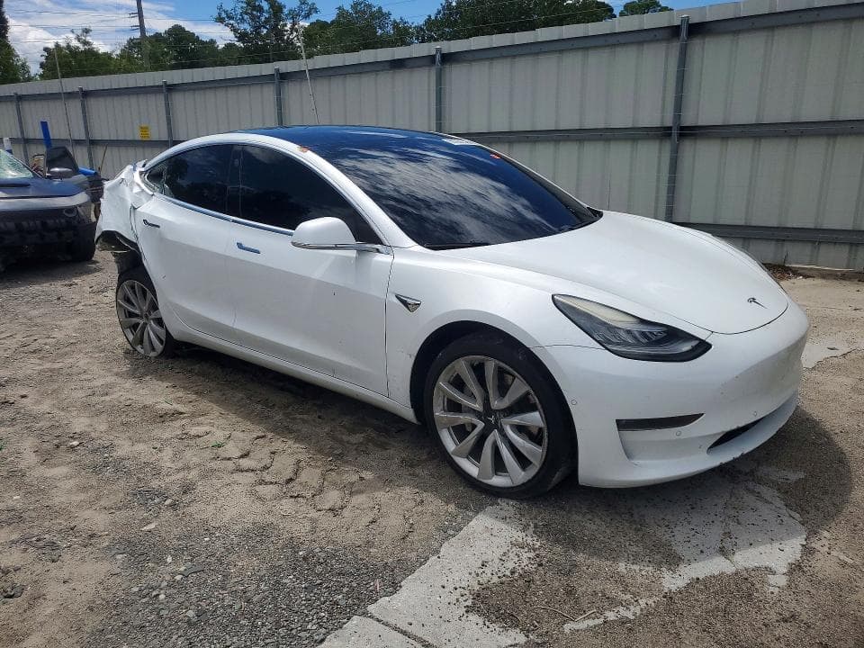 2018 TESLA MODEL 3 4