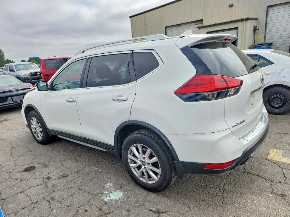 2017 NISSAN ROGUE SV 2