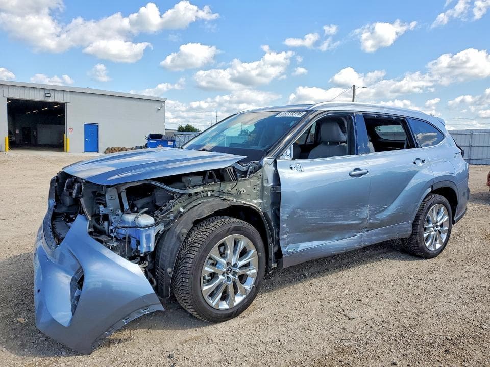 2022 TOYOTA HIGHLANDER - 1