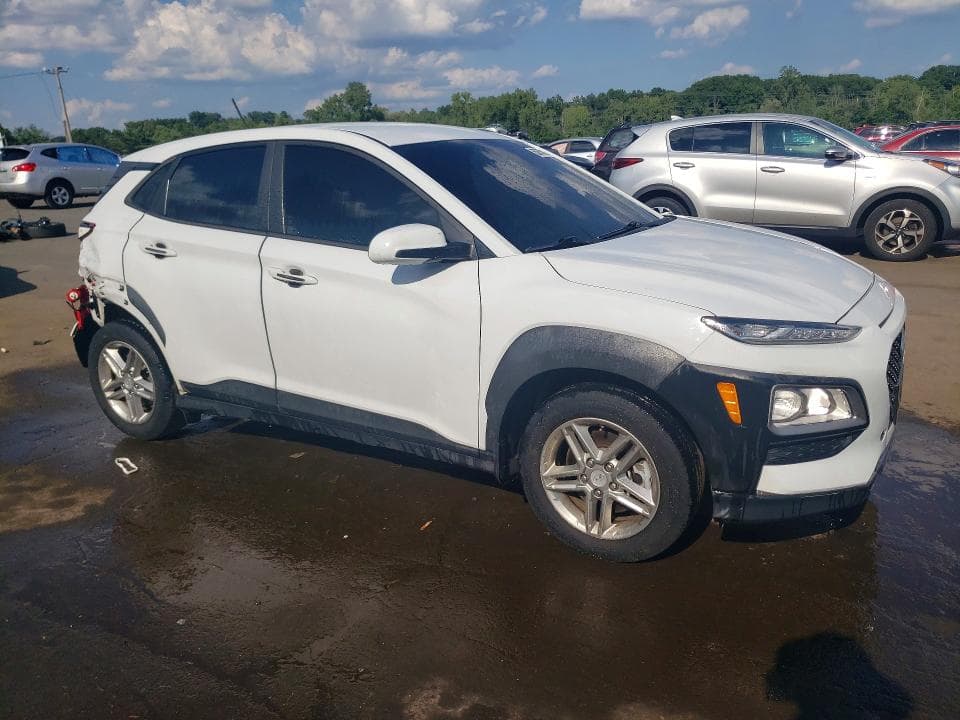 2021 HYUNDAI KONA SE 4