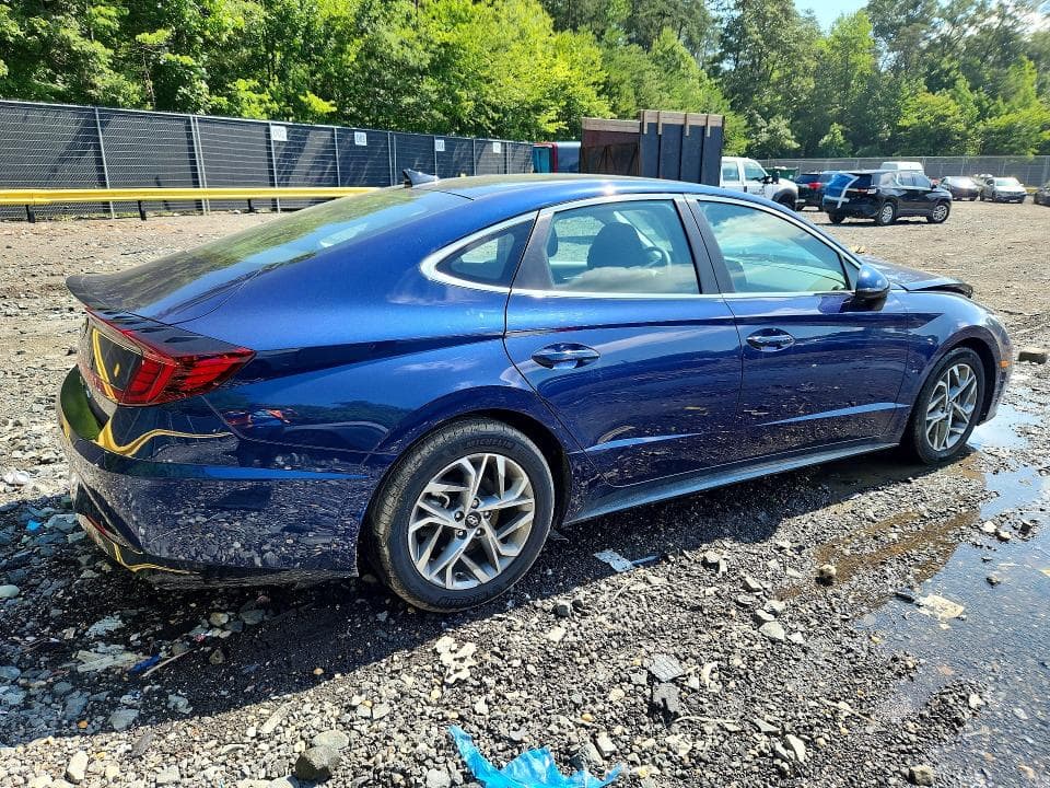 2021 HYUNDAI SONATA SEL 3
