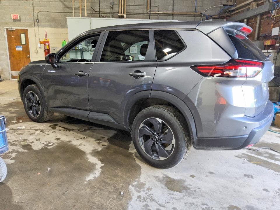 2024 NISSAN ROGUE SV 2