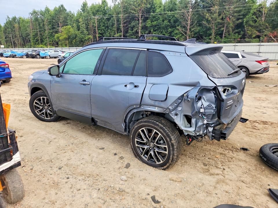 2026 TOYOTA COROLLA CROSS XLE 2