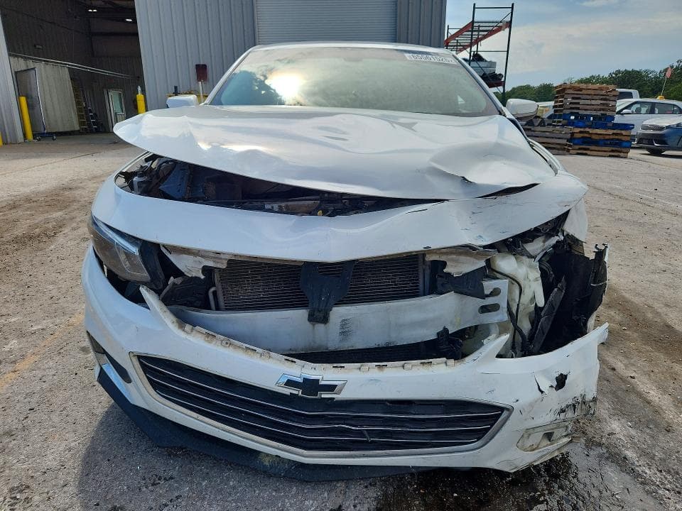 2017 CHEVROLET MALIBU LT 5