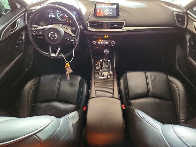 2018 MAZDA 3 TOURING 8