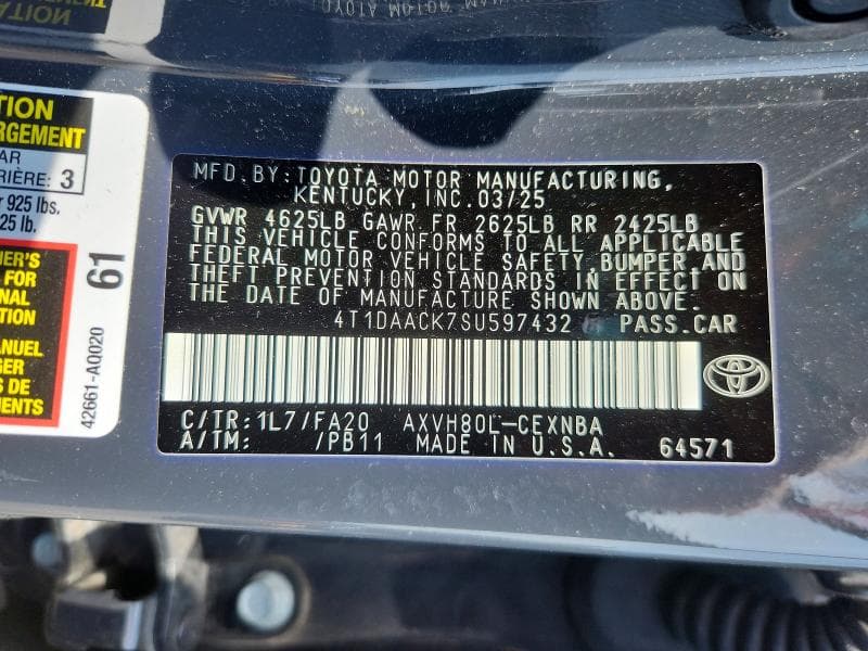 2025 TOYOTA CAMRY LE 13