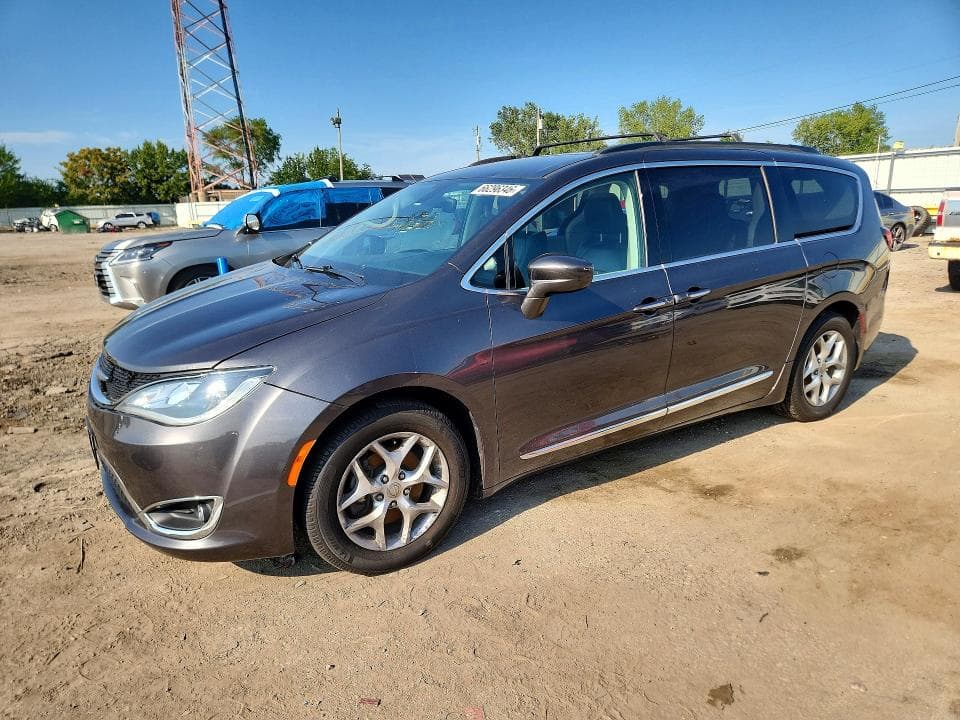 2017 CHRYSLER PACIFICA TOURING L - 1