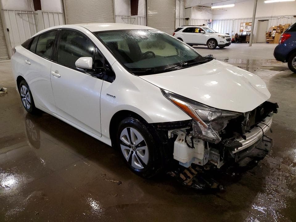 2018 TOYOTA PRIUS TWO 4