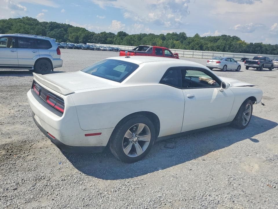 2018 DODGE CHALLENGER SXT 3