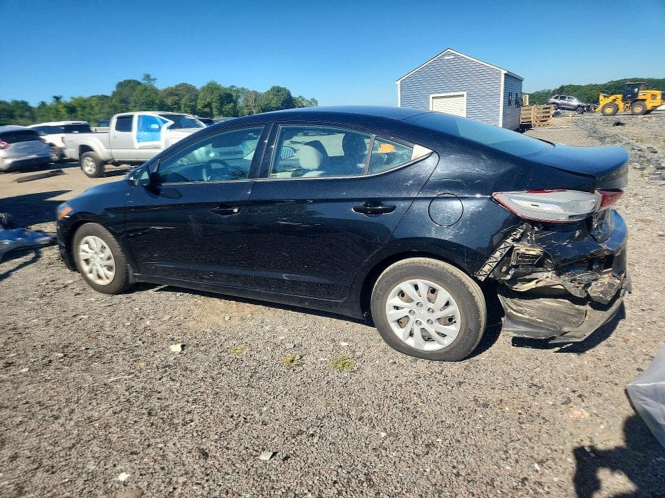 2018 HYUNDAI ELANTRA SE 2